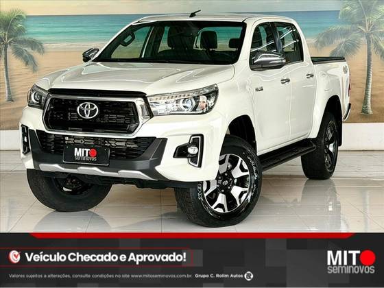 TOYOTA HILUX 2.8 SRX 4X4 CD 16V DIESEL 4P AUTOMÁTICO TOYOTA HILUX 2.8 SRX 4X4 CD 16V DIESEL 4P AUTOMÁTICO